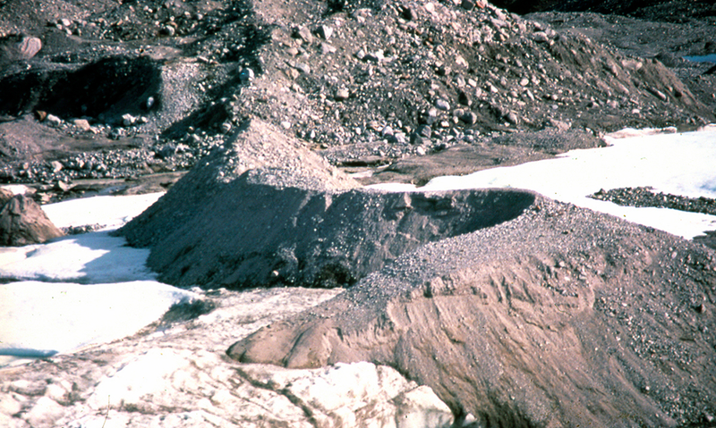 Un pequeño esker formado por un antiguo glaciar en Canadá. Foto: William W. Shilts | Shilts Geologic Image Gallery Search